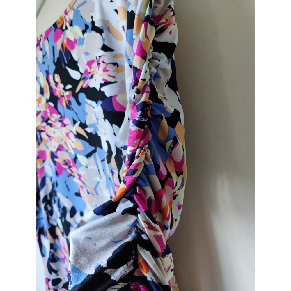 Dana Buchman Women's L Floral Print Stretchy Top 3/4 Ruched Sleeve Round Neck - Picture 3 of 6